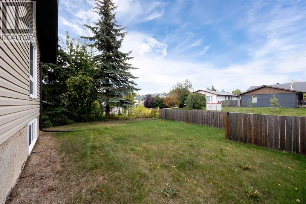 206 Leigh Crescent