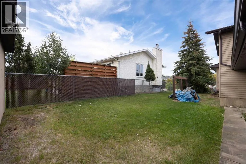 206 Leigh Crescent