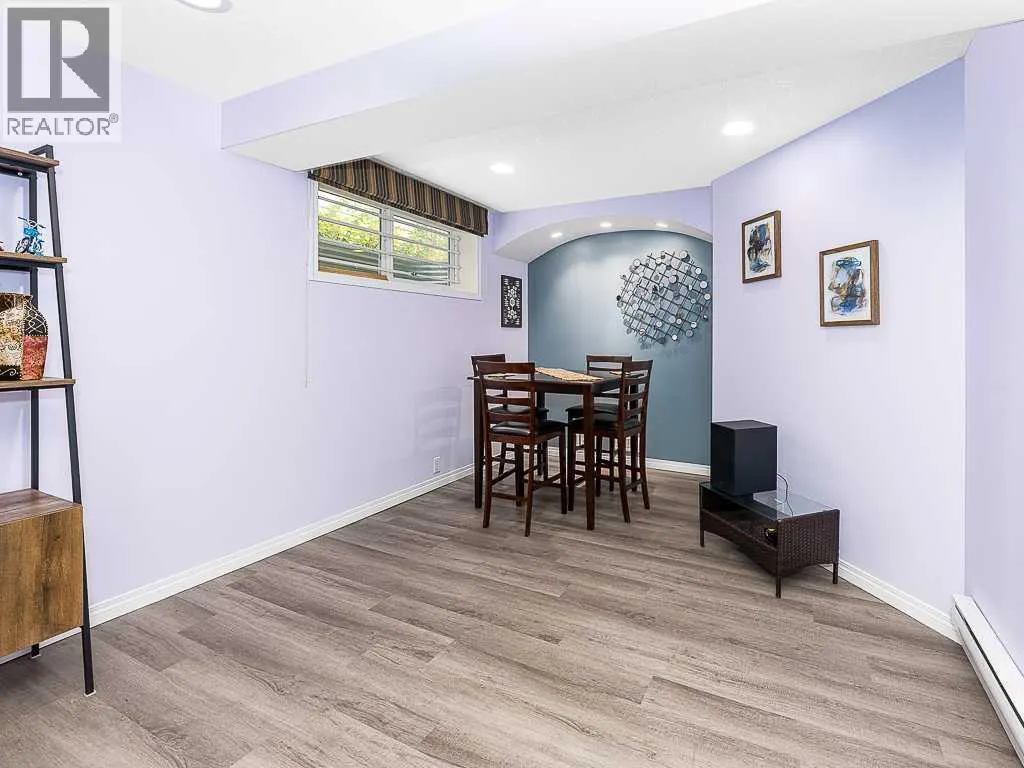 208 Mt Brewster Circle SE