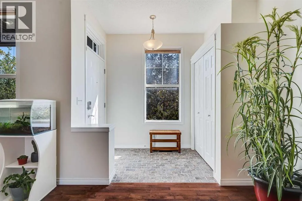 2066 New Brighton Gardens SE