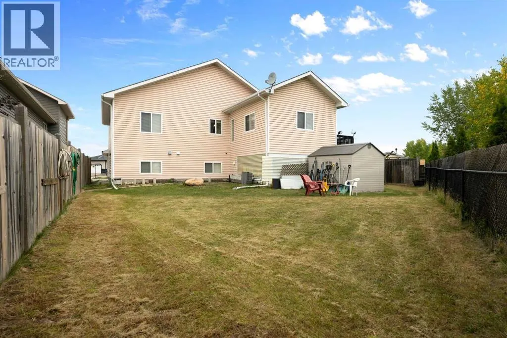 169 Fisher Crescent