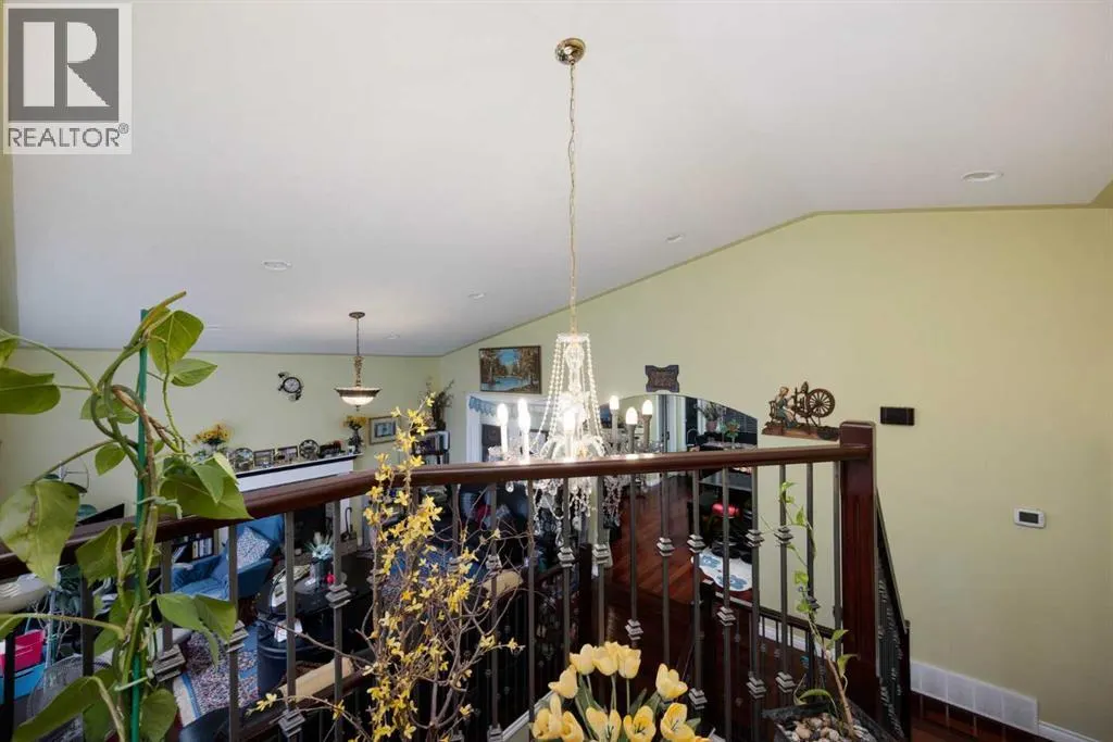 169 Fisher Crescent