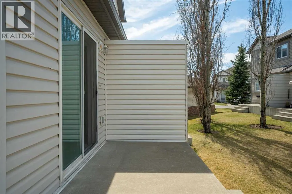 73 Saddletree Court NE