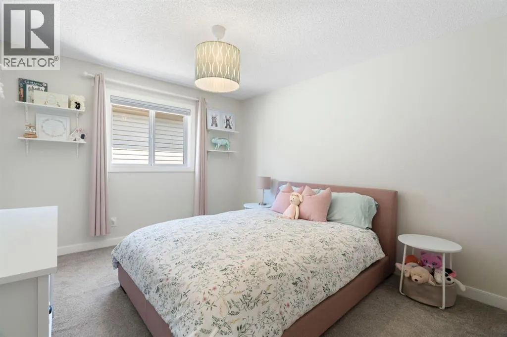 6 Cranwell Square SE