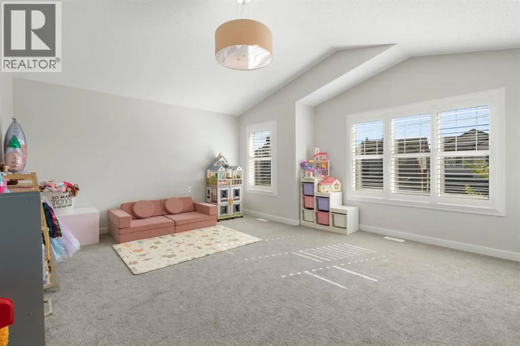 6 Cranwell Square SE