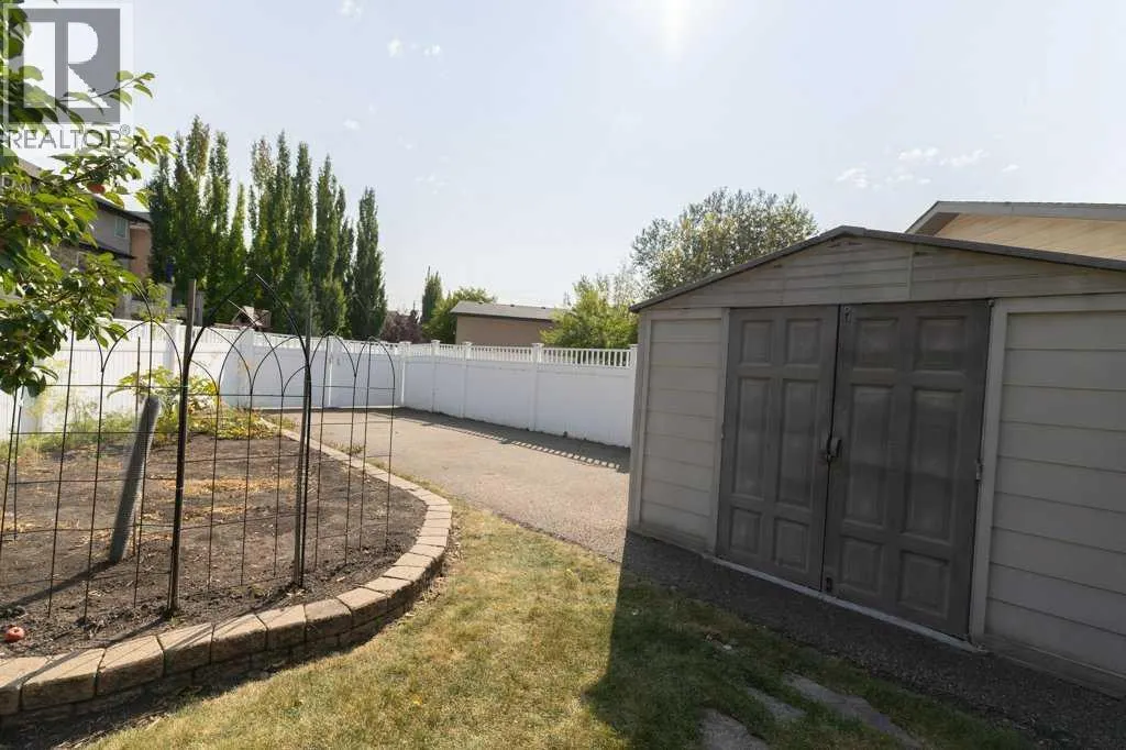 10 Argent Close