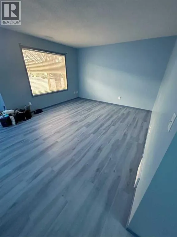 586, 100 Jordan Parkway