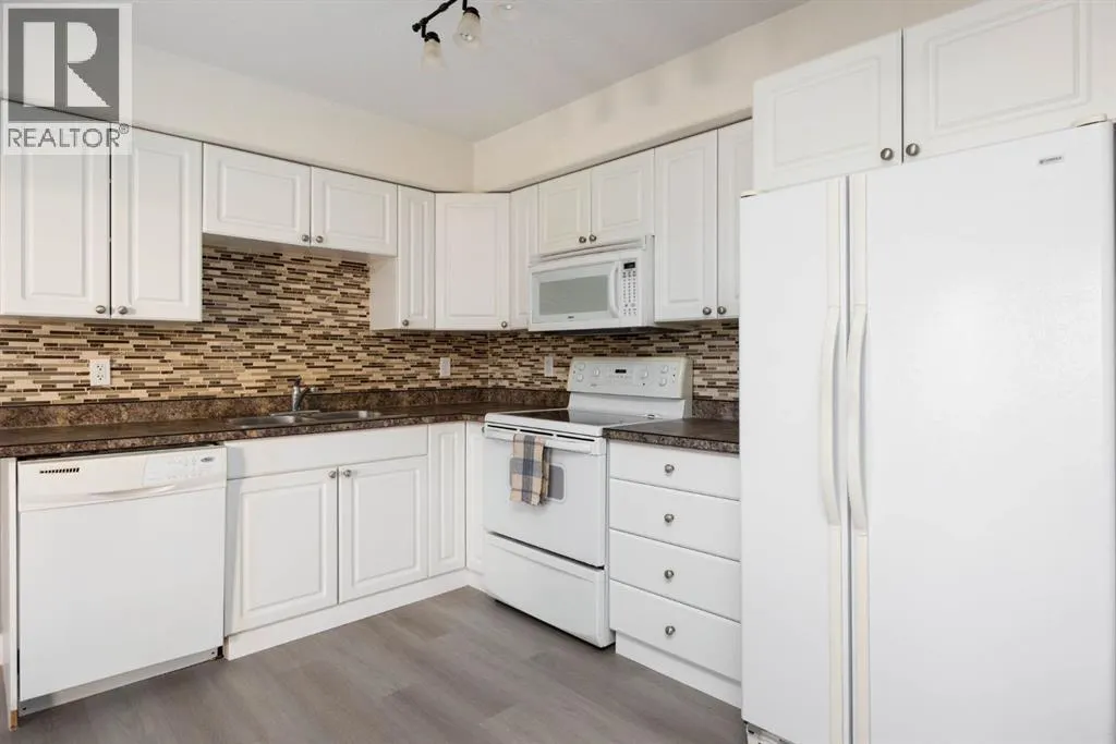 101, 248B Grosbeak Way