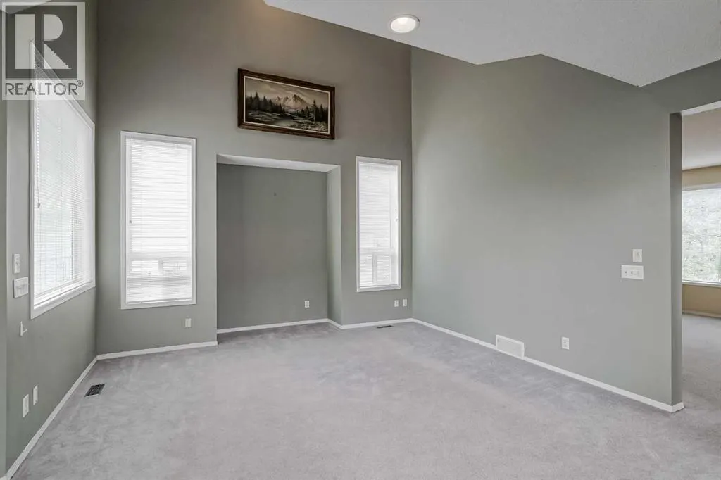 375 Douglas Glen Gardens SE