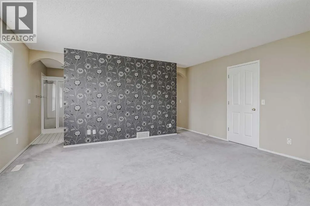 375 Douglas Glen Gardens SE