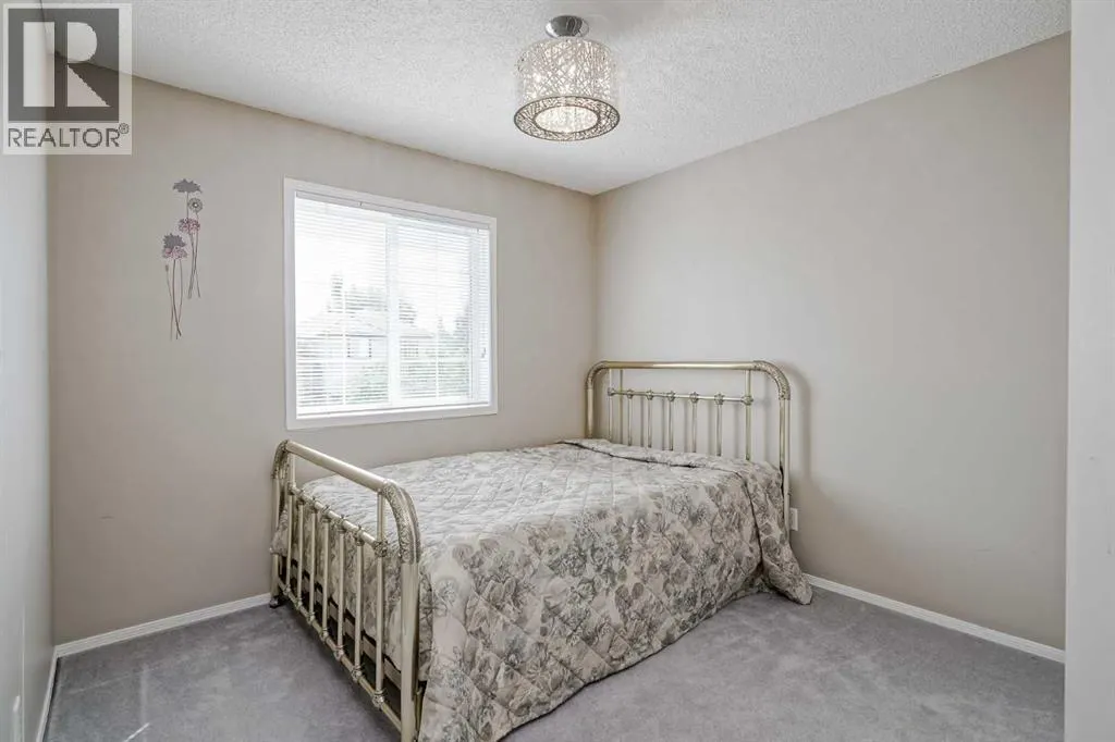 375 Douglas Glen Gardens SE