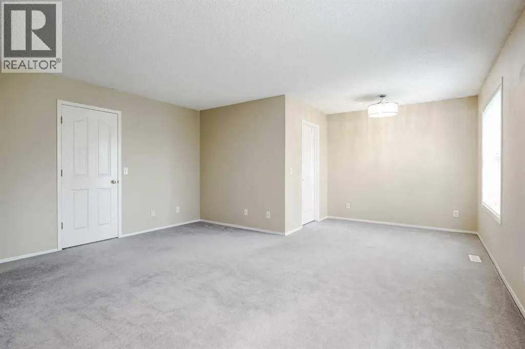 375 Douglas Glen Gardens SE