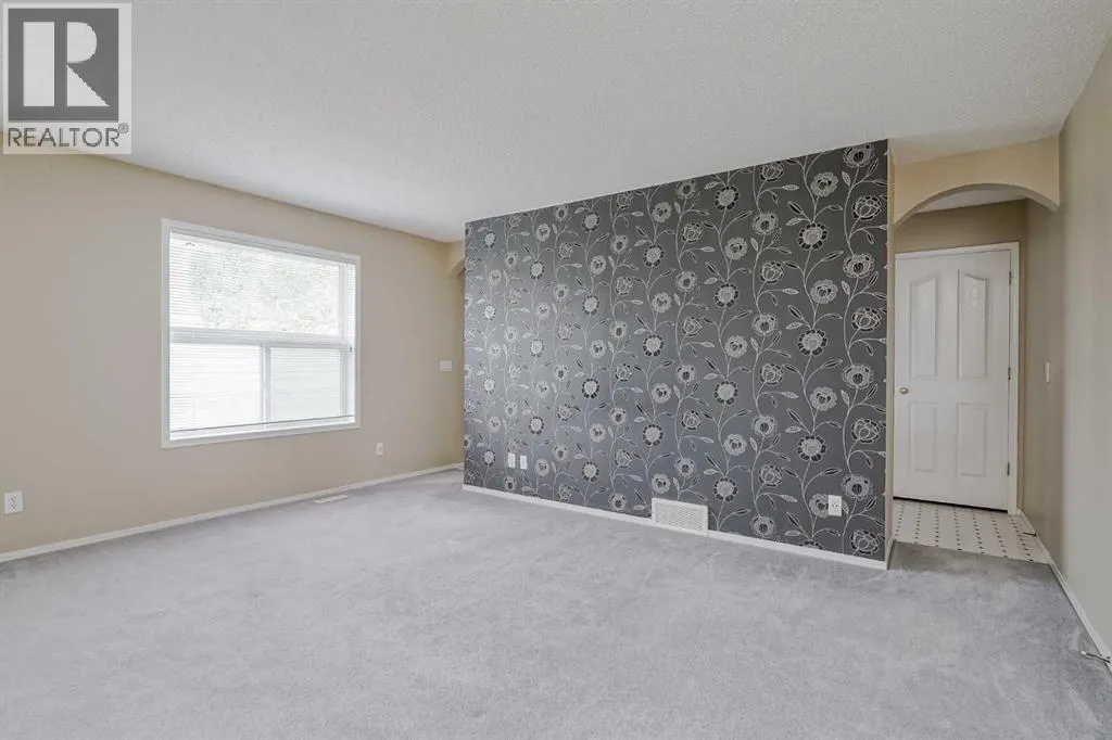 375 Douglas Glen Gardens SE