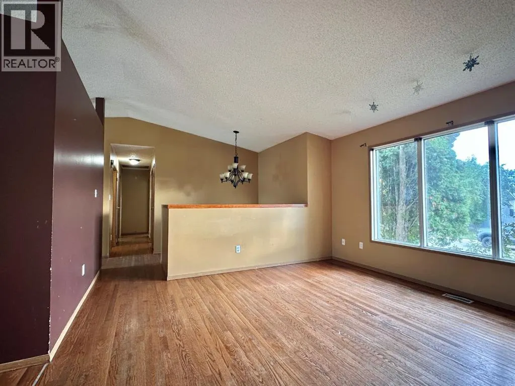 37 Atkinson Crescent