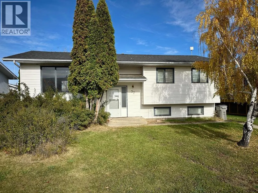 37 Atkinson Crescent