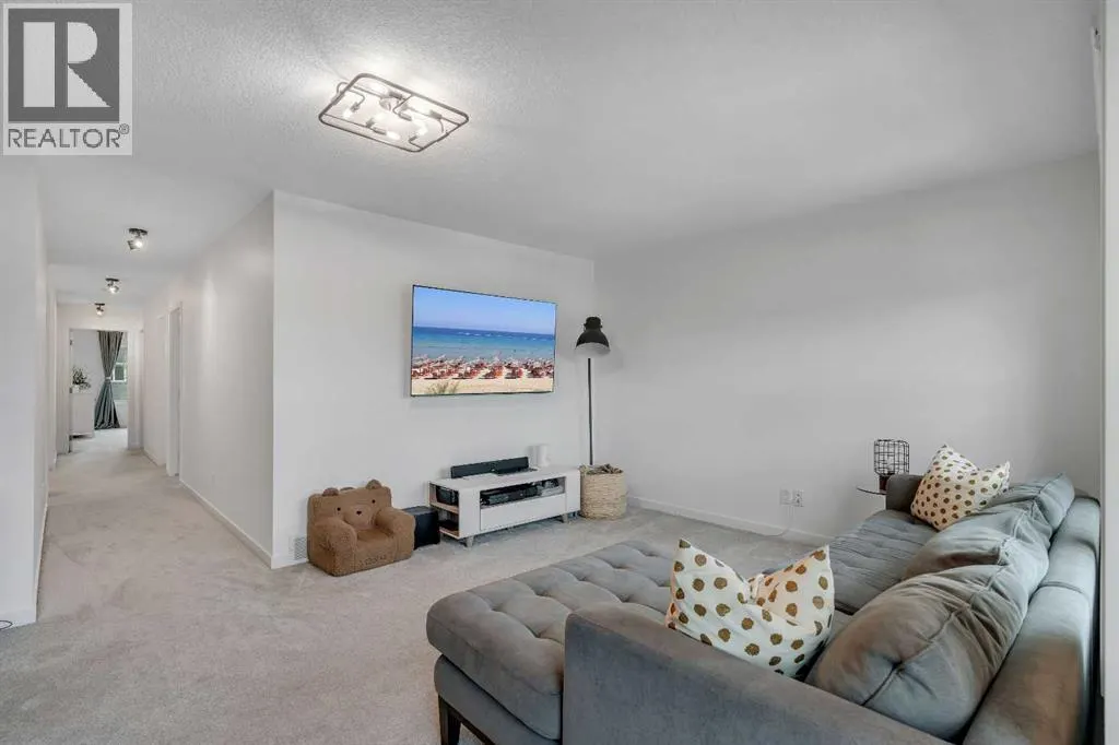 26 Cranbrook Cove SE