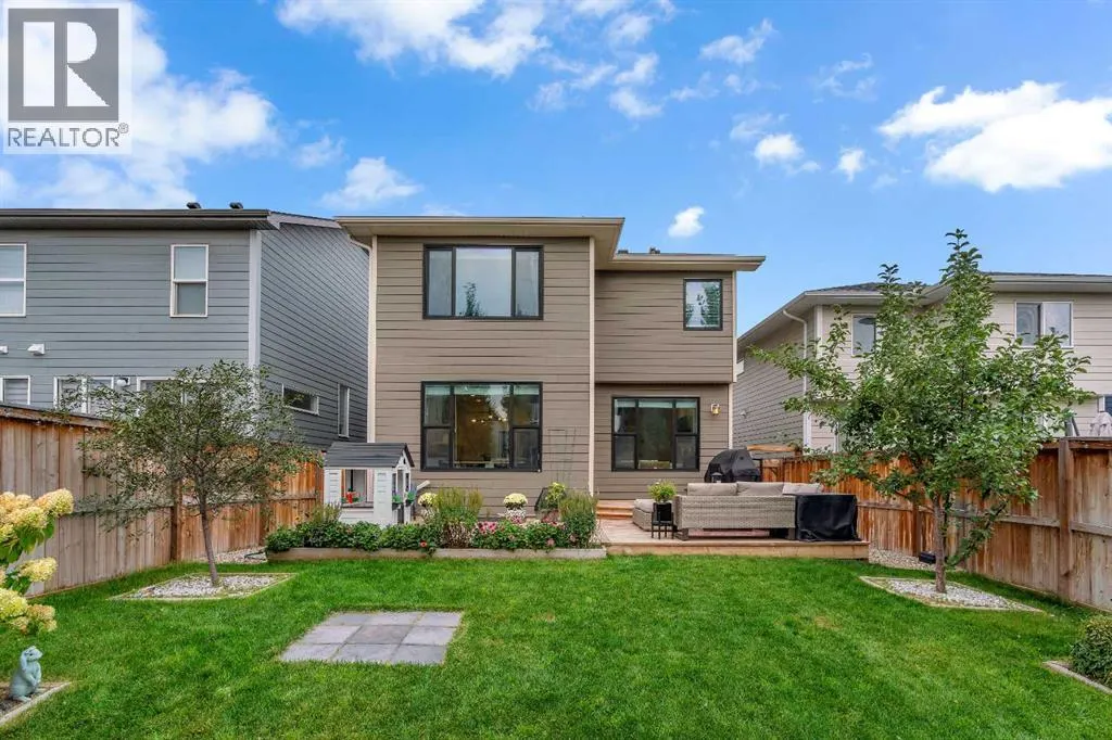 26 Cranbrook Cove SE