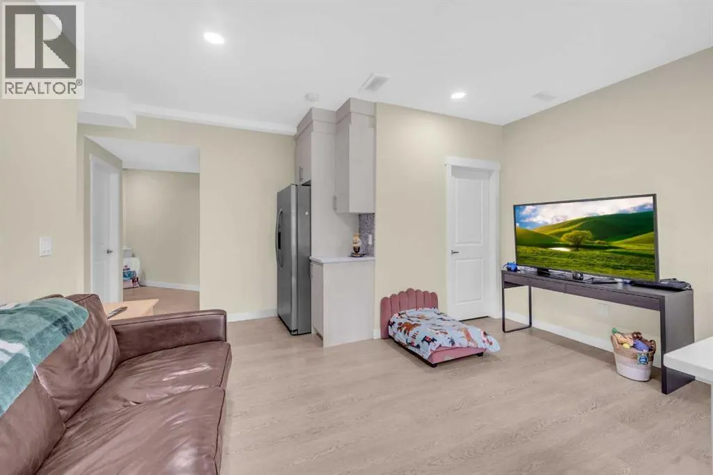 3 Sunset Court