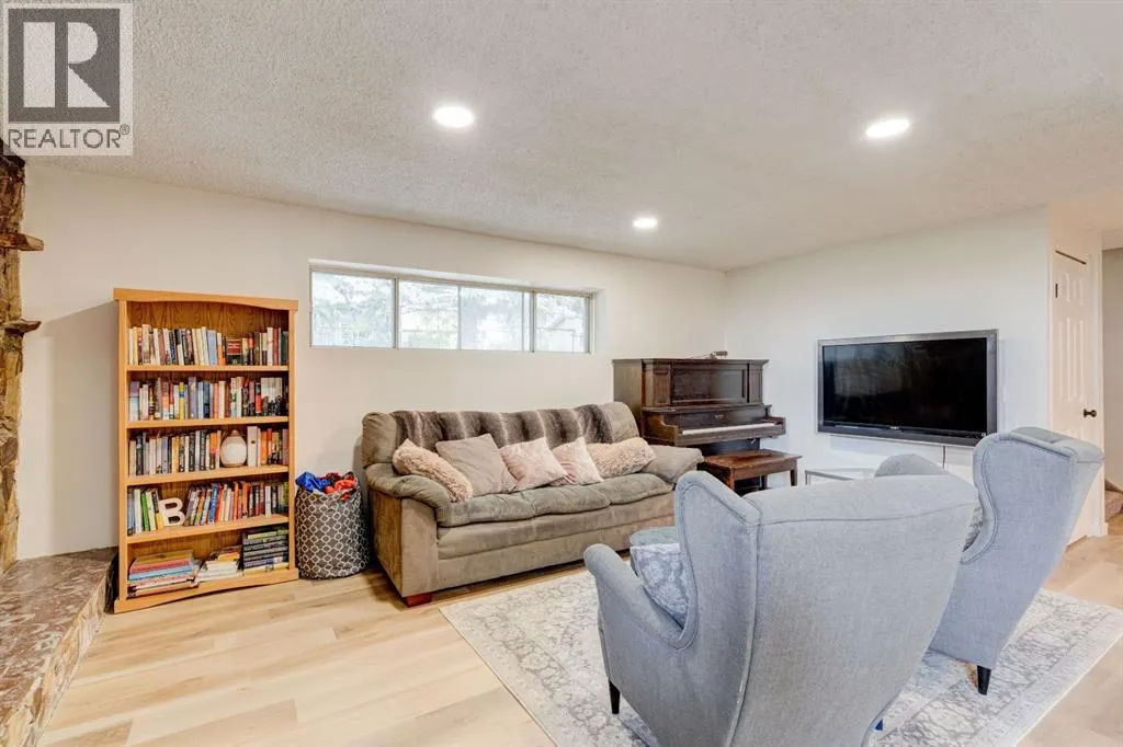 1153 East Lakeview Road
