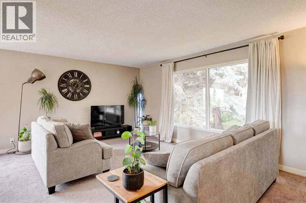 1153 East Lakeview Road