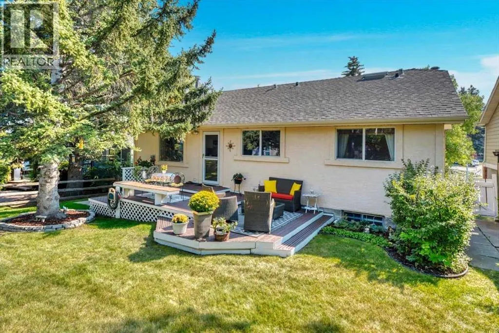 488 Strathcona Drive SW