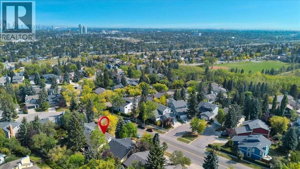 488 Strathcona Drive SW