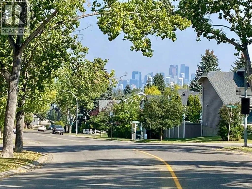 488 Strathcona Drive SW
