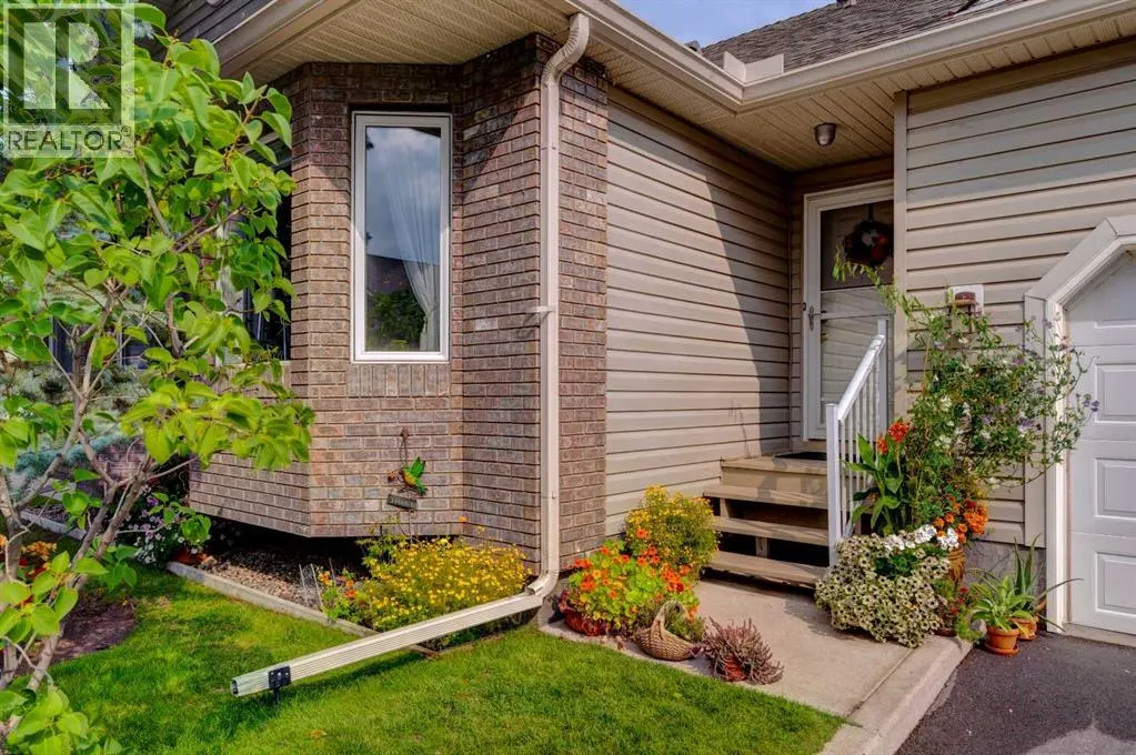 83 Mt Douglas Villas SE
