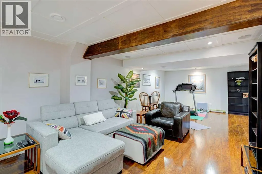 83 Mt Douglas Villas SE