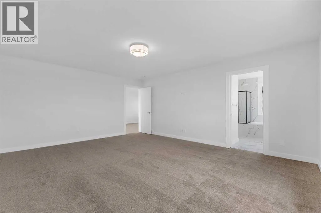 100 Corner Glen Manor NE