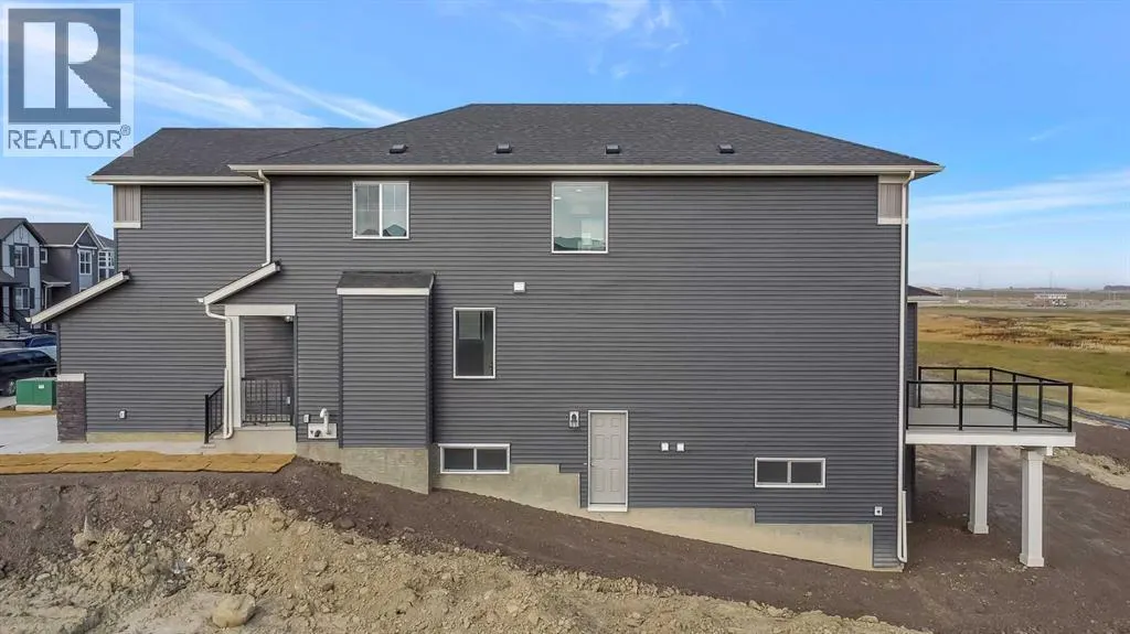 100 Corner Glen Manor NE