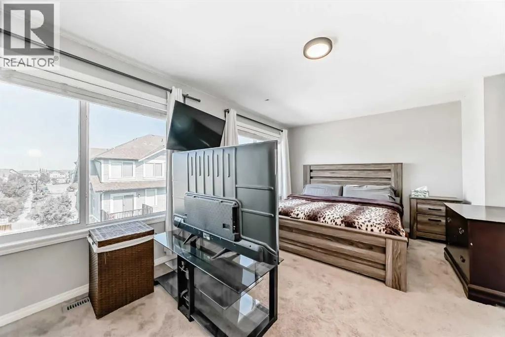 706, 280 Williamstown Close NW
