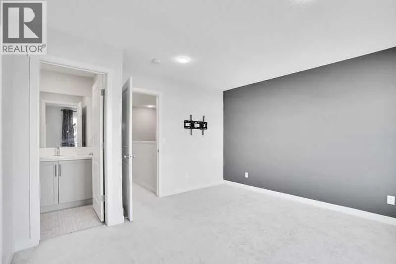 143 HIGHVIEW Gate SE