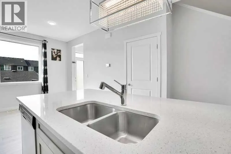 143 HIGHVIEW Gate SE