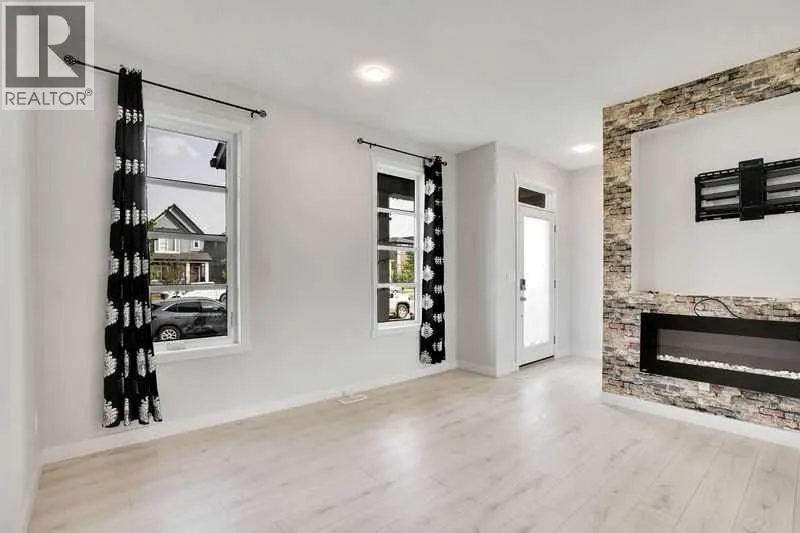 143 HIGHVIEW Gate SE