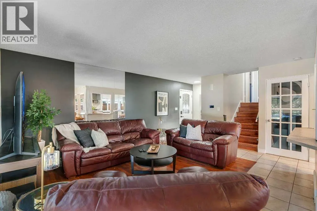415 Midridge Drive SE