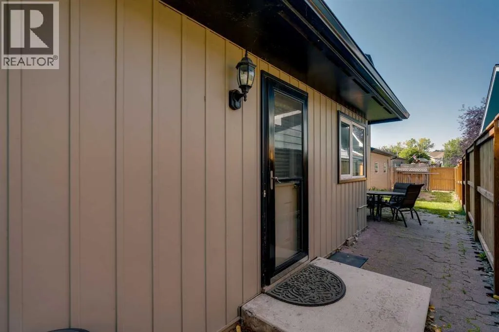415 Midridge Drive SE