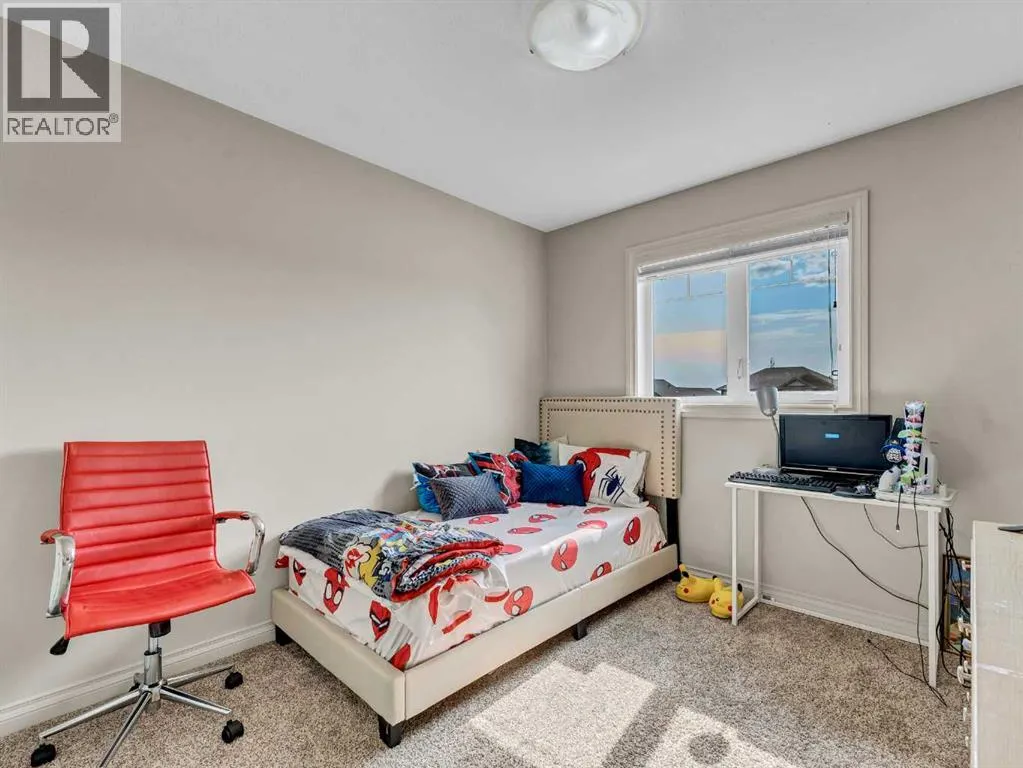 592 Vista Drive SE