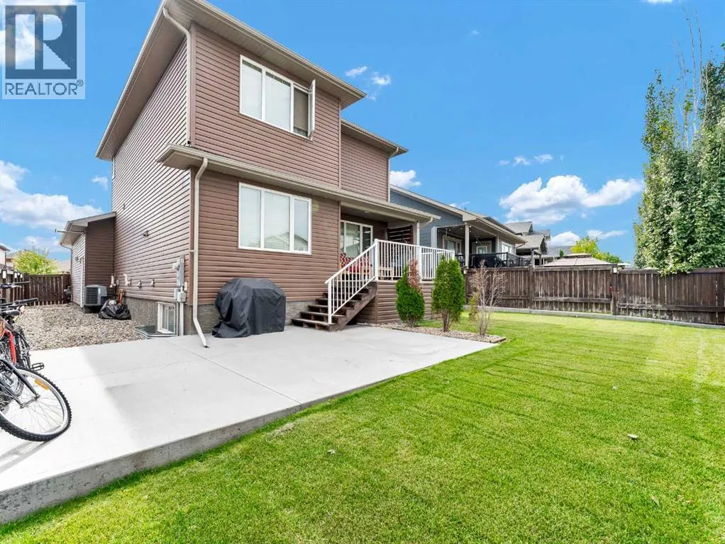 592 Vista Drive SE