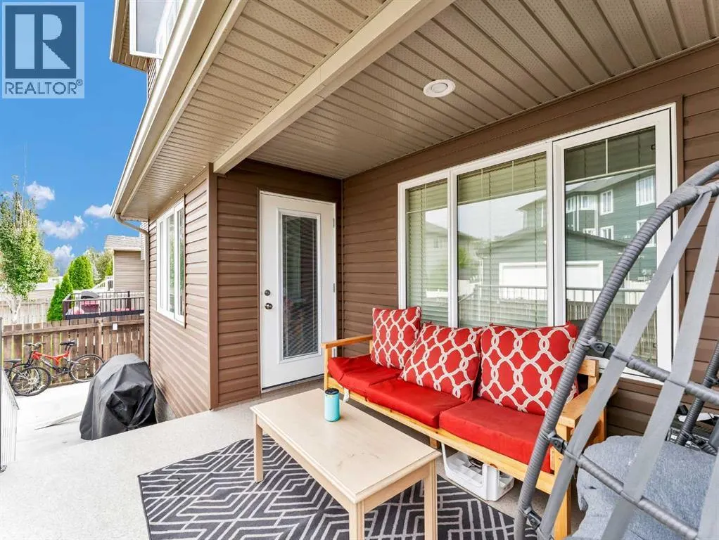 592 Vista Drive SE