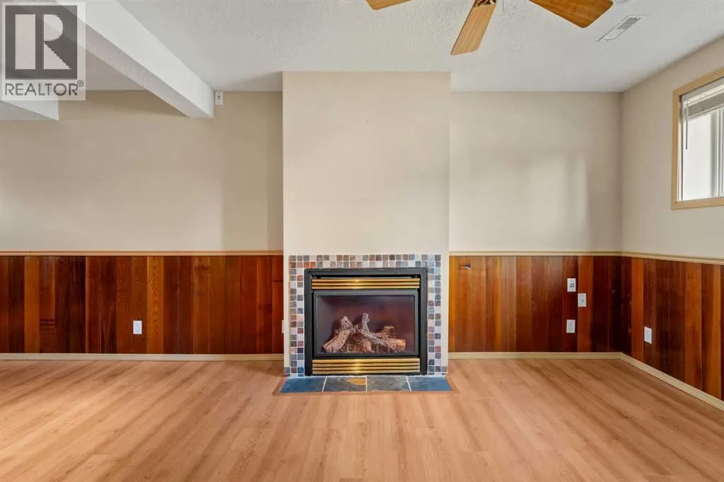 1364 Lake Michigan Crescent SE