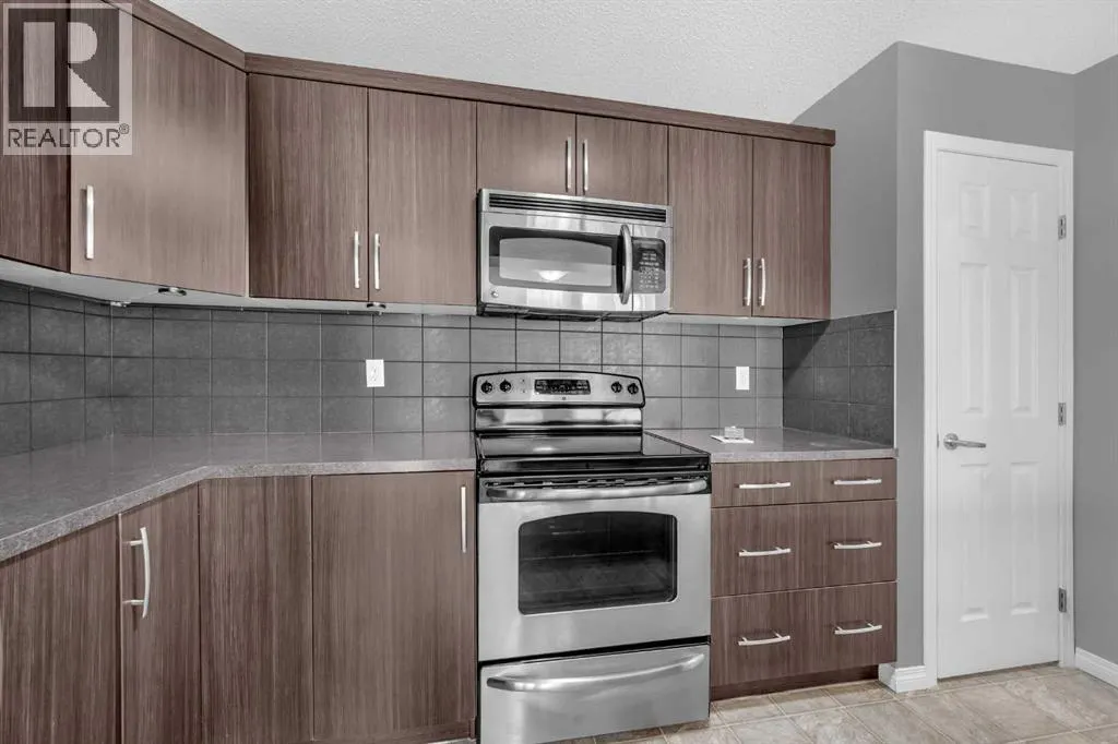 304 Windstone Gardens SW