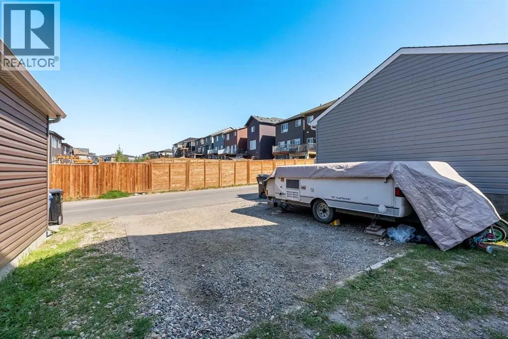 145 Lucas Crescent NW