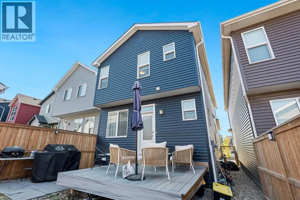 145 Lucas Crescent NW