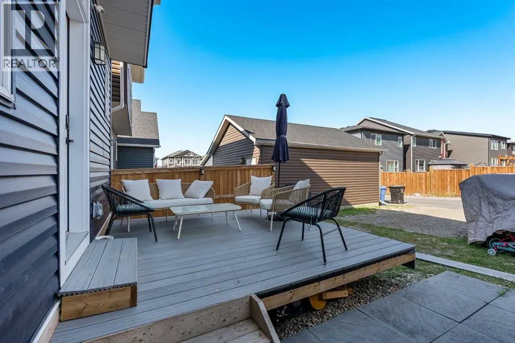 145 Lucas Crescent NW