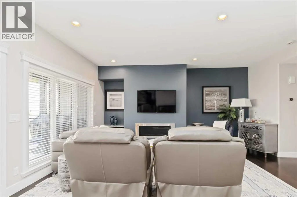 8, 208 Sparrow Hawk Drive