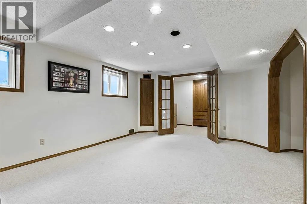108 Canterville Road SW