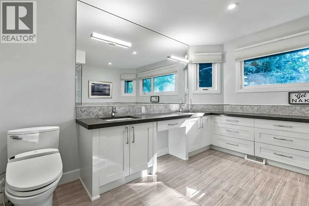 108 Canterville Road SW