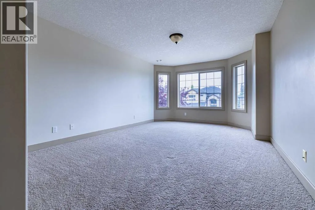 52 Elmont Green SW