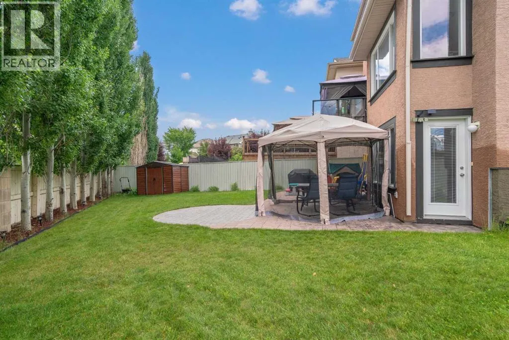 84 Everwillow Park SW